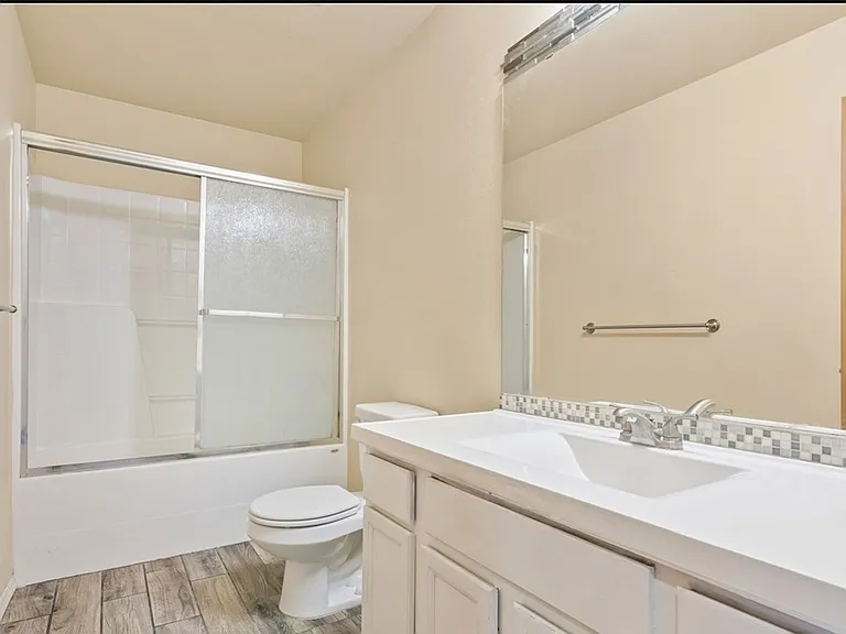 6887 41st St E — Photo 5