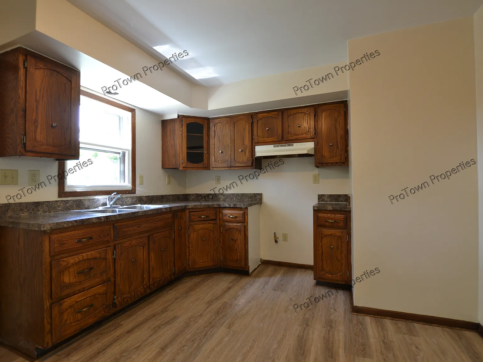 Open House: 8/19 @ 6:00pm & 8/22 @ 12:30pm — Photo 4