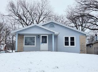1501 Laurel St, Highland, IL