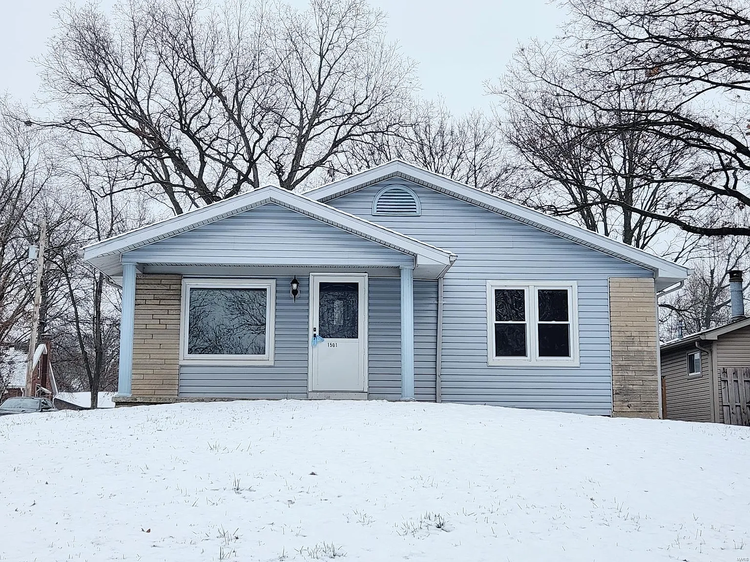 1501 Laurel St photo 1