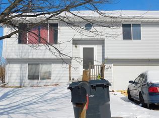 706 Lester Dr, Lincoln, NE 68521