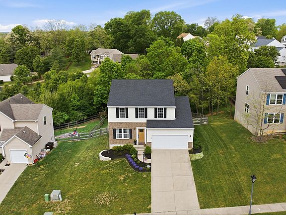 2nd image of 140 Friar Tuck Dr
