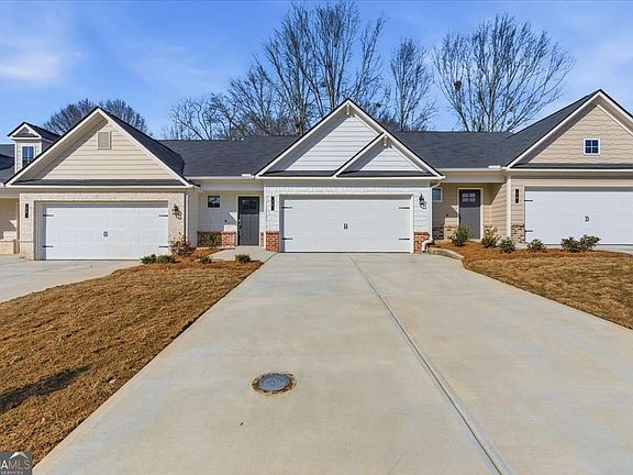 5th image of 20 Silver Leaf Ln #2