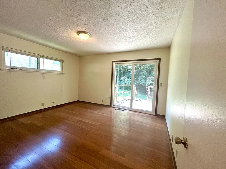 821 E Lakeside Dr — Photo 14