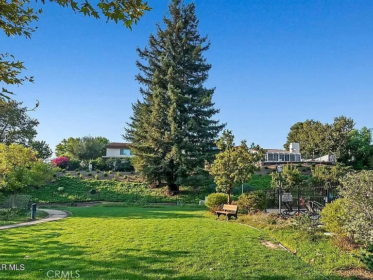 722 Tennis Club Ln — Photo 24