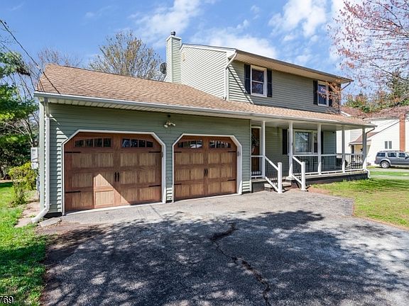 3rd image of 3 Millbrook Rd.