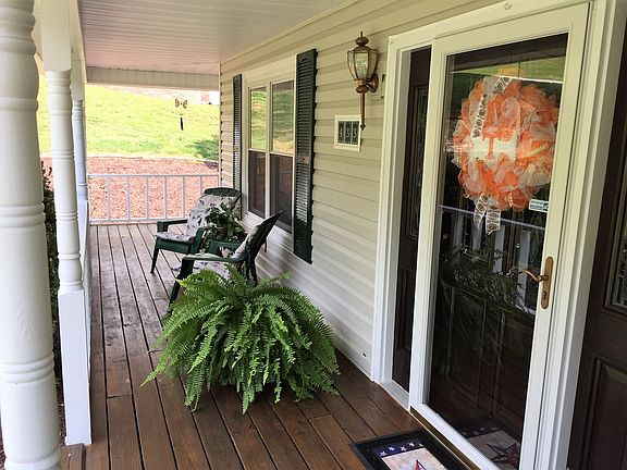 Spacious porch...
