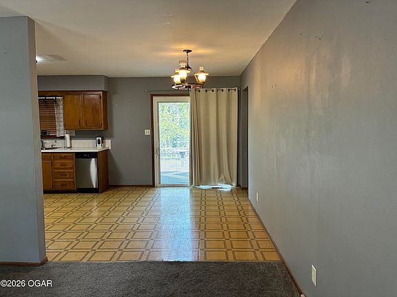 5th image of 207 Gum Rd