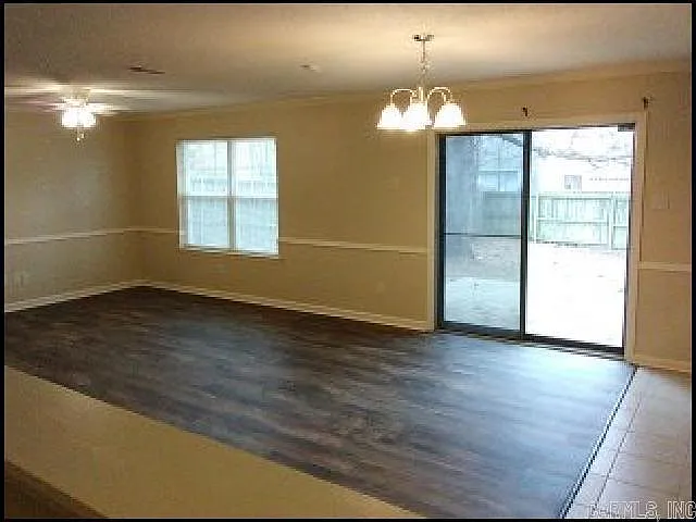 3 bed, 2.0 bath, 1440 sqft, $1,500 — Photo 2