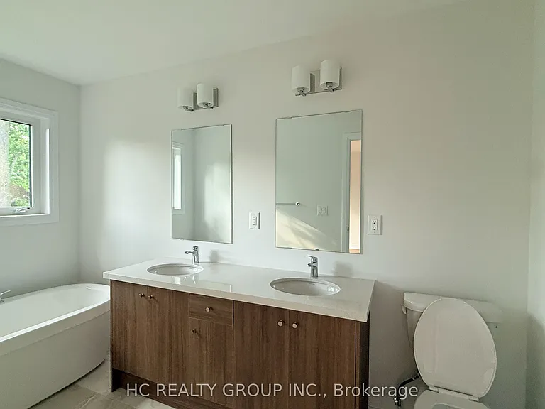 16 Anna Russell Way — Photo 7