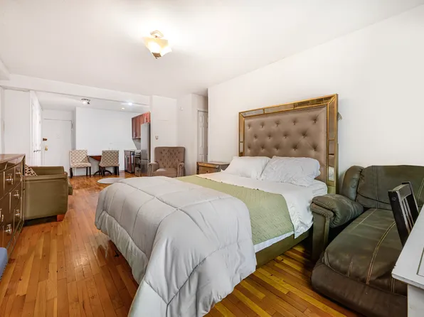 275 Webster Avenue image 1 of 10
