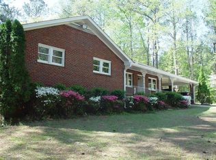 5662 Hearn Rd, Ellenwood, GA 30294
