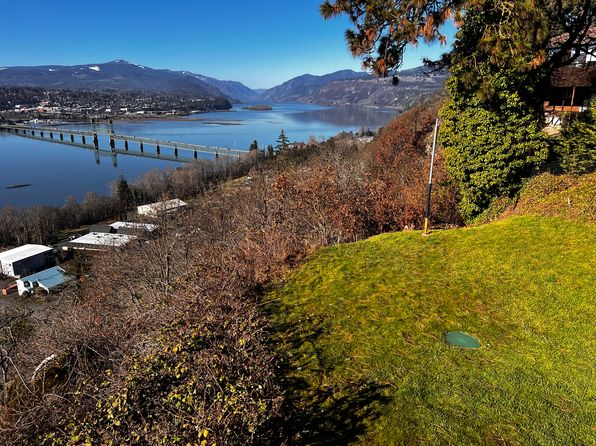 615 SE Oak St, White Salmon, WA 98672