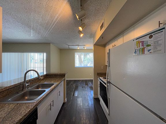3rd image of 2640 S University Dr