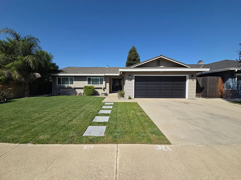 1221 Akron Dr