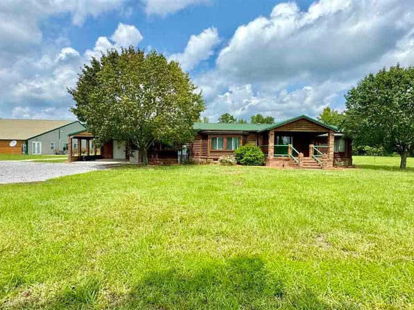 1924 E Lydia Hwy, Hartsville, SC 29550