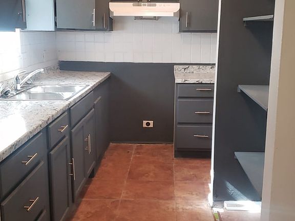 5th image of 3757 Cambridge Station Dr #1