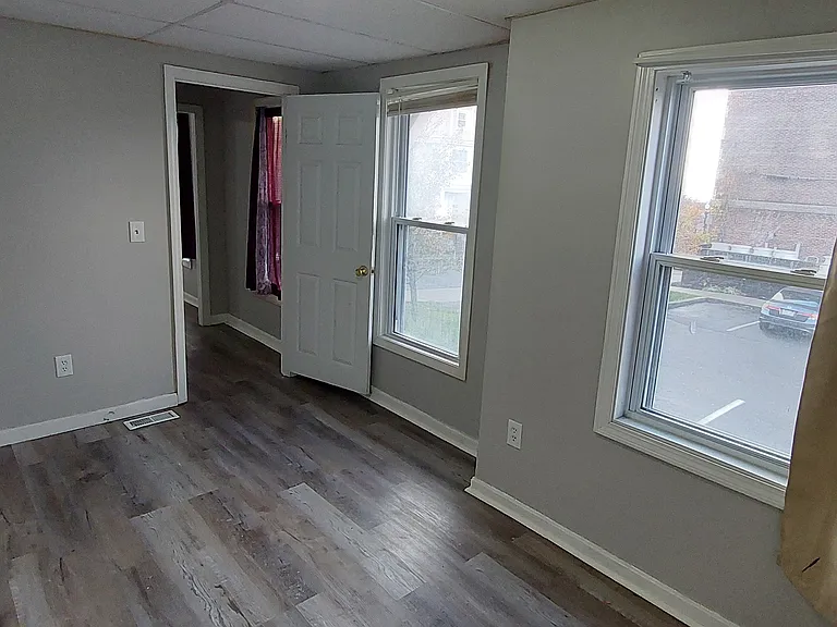 266 Pine St #1 — Photo 22