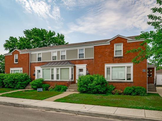 5641 W Carmen Ave, Chicago, IL 60630