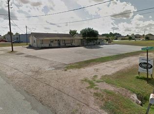 891 Seydler St, East Bernard, TX 77435