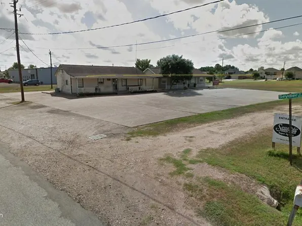 891 Seydler, East Bernard, TX 77435