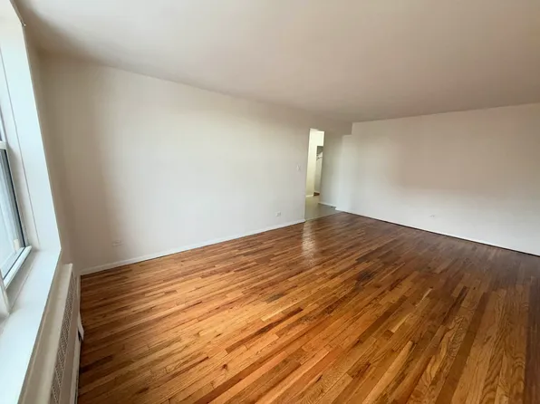 2939 Avenue Y image 1 of 10