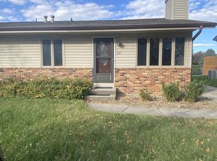 319 Opal Cir #321, Ames, IA 50010