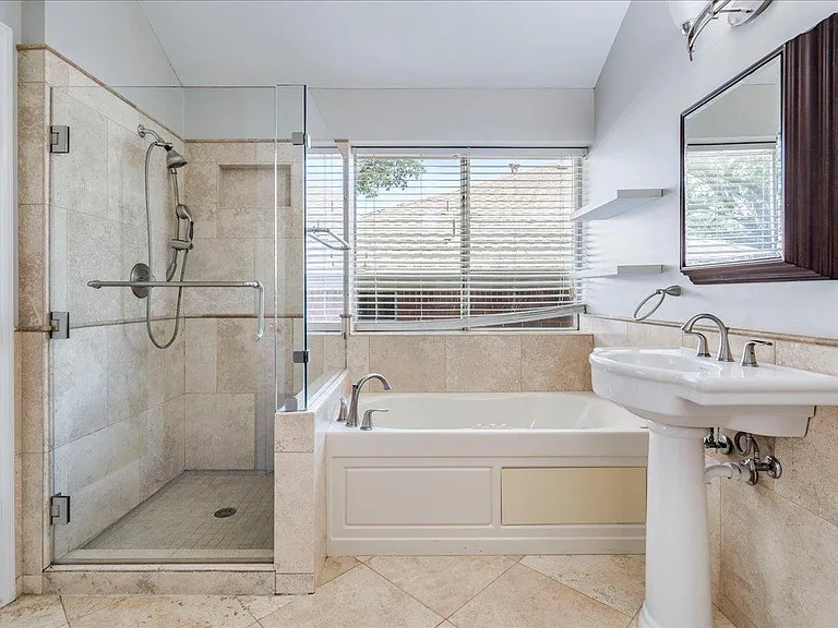 6530 Needham Ln — Photo 17