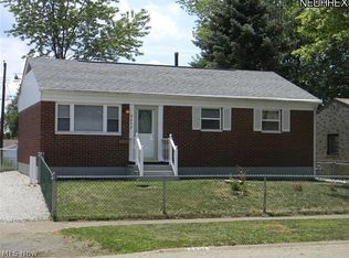 2452 Regentview St NE, Canton, OH 44705