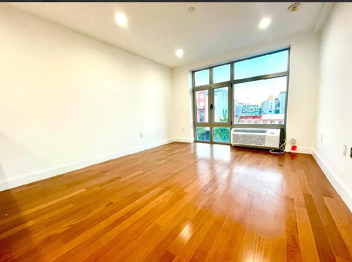 Building Photo - 85 Lenox Rd #3