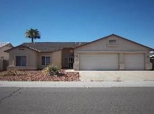 10236 W Denton Ln, Glendale, AZ 85307
