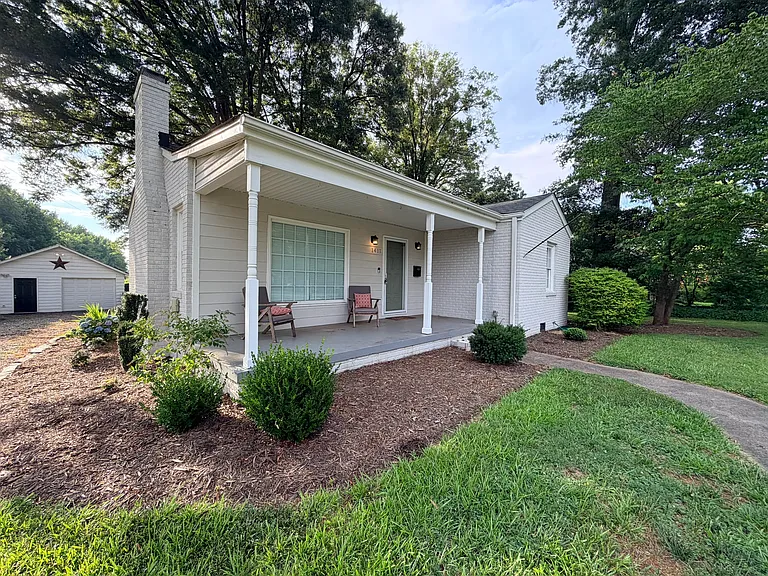 1411 Richland Dr — Photo 12