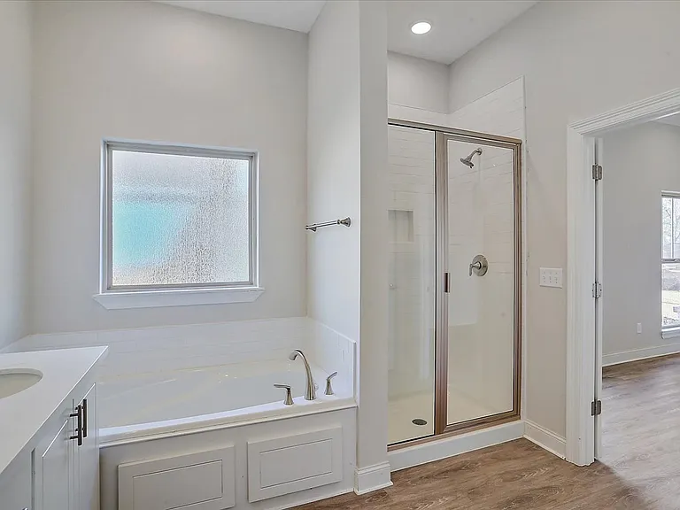 707 Heartwood Ln — Photo 22