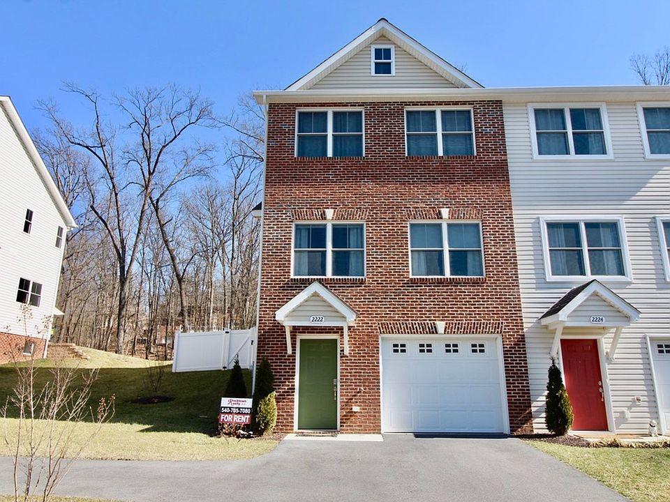 1st image of 2222 Deyerle Ave #3B-3Ba-2434Sqft