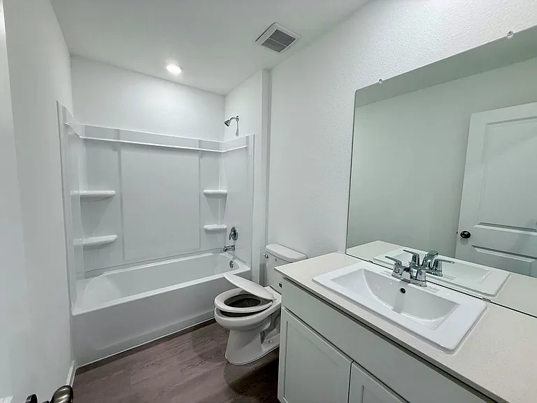 920 Capracotta Dr — Photo 11