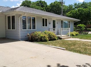 412 S Grape St, Morrison, IL 61270