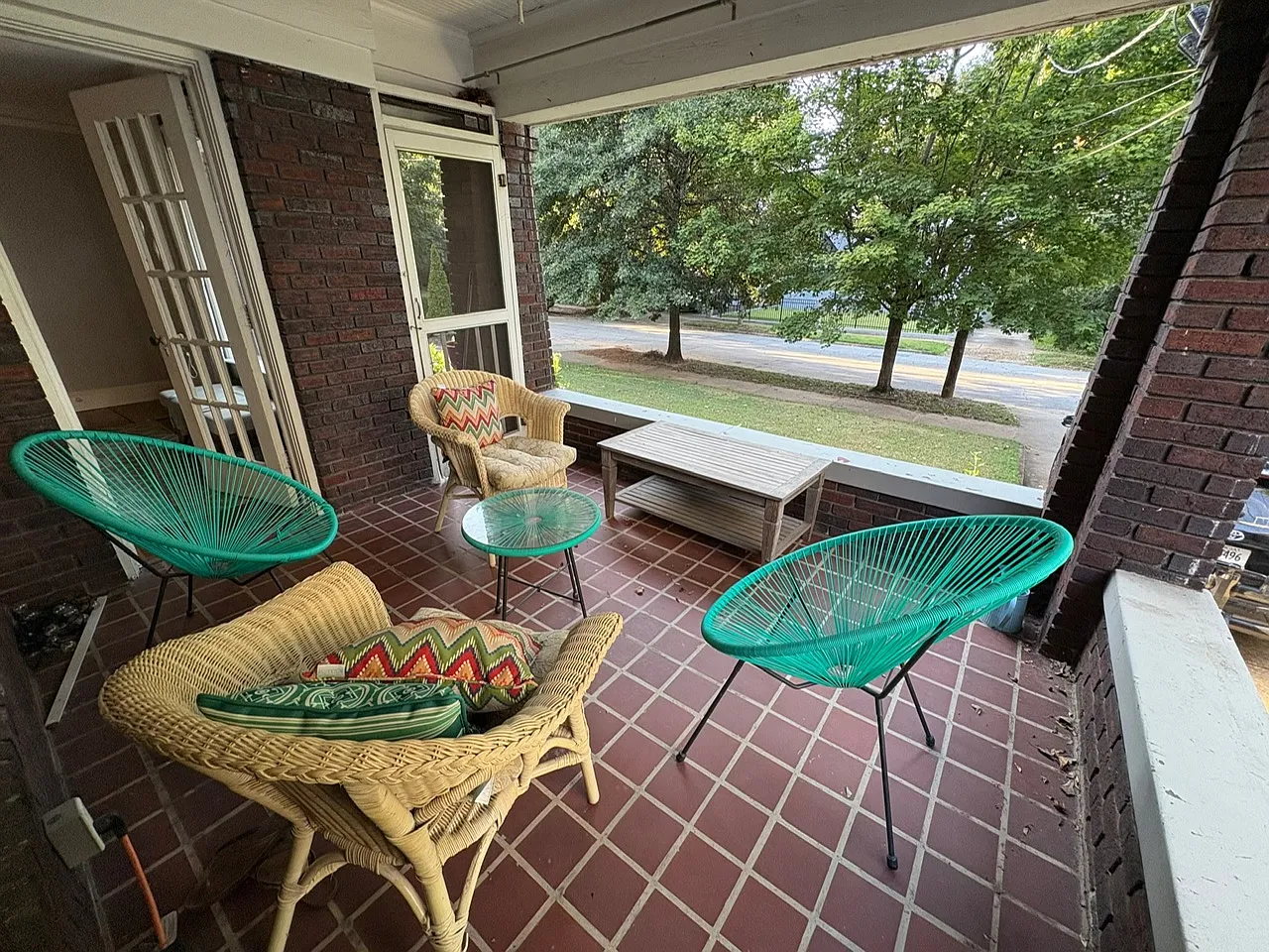 3 bed, 1400 sqft, $3,400 — Photo 3