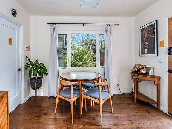 2nd image of 1512 De La Vina St #1/2