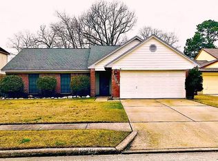 12219 Drifting Pine Ct, Houston, TX 77066