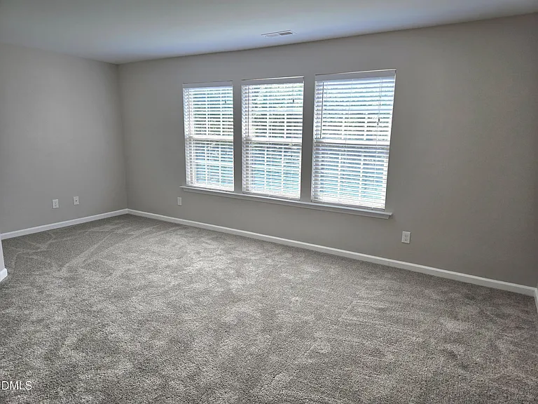 72 E Grove Point Dr — Photo 7