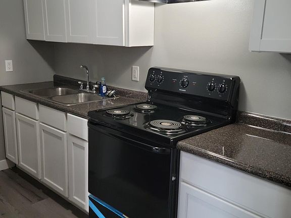 4th image of 2735 Franklin St #1