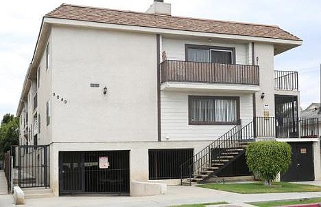 1st image of 3049 S Canfield Ave