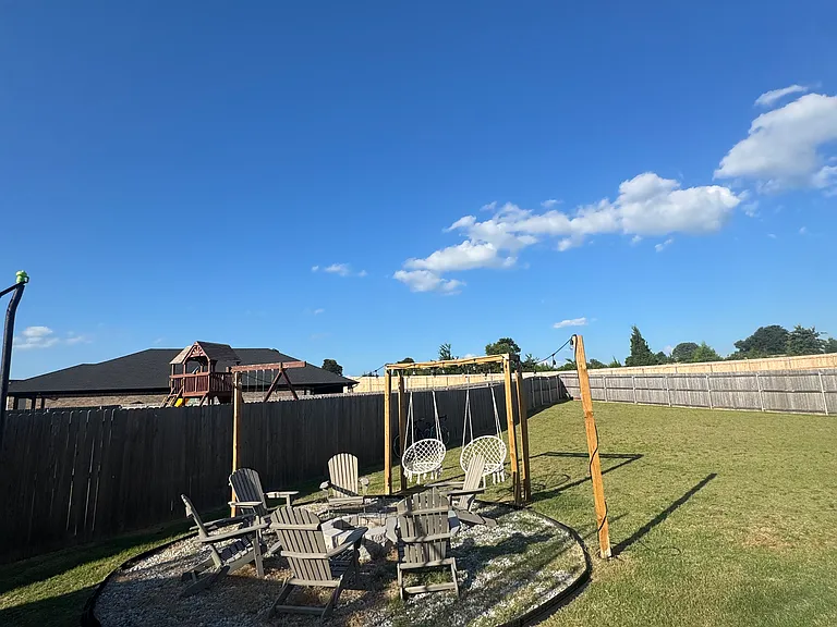 261 Megan Ln — Photo 8