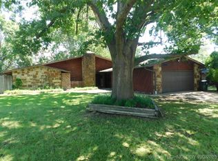 200 Elton Dr, Muskogee, OK 74403