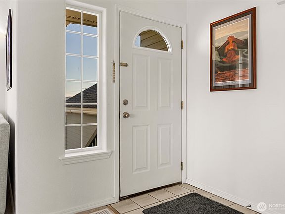 5th image of 2206 Summit Drive
