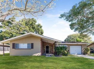 1465 Heather Dr, Dunedin, FL 34698