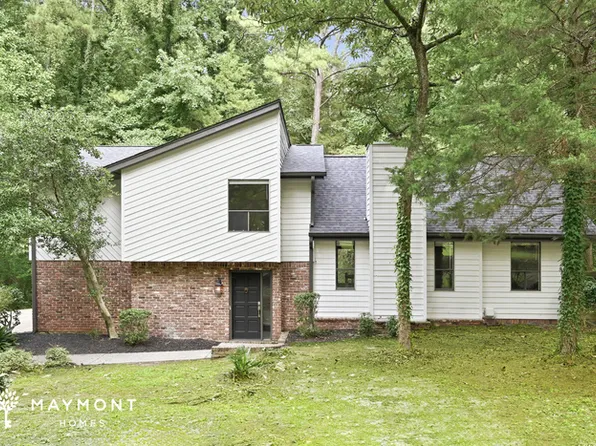 600 Ponderosa Ct, Fayetteville, GA 30214