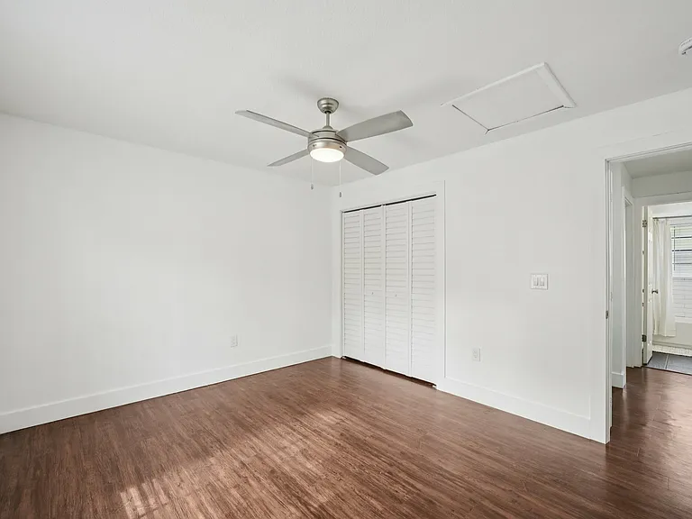 Gandy Parkside Apartments — Photo 31