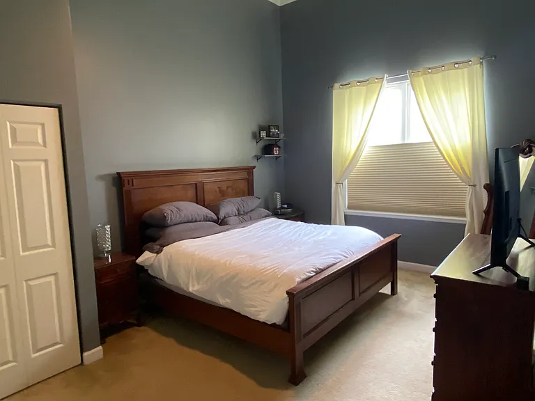 3725 N Sheffield Ave — Photo 7