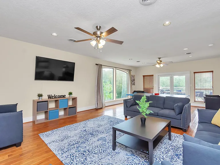 1730 Lakeshore Dr — Photo 6